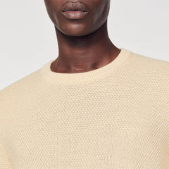 Off white / mastic