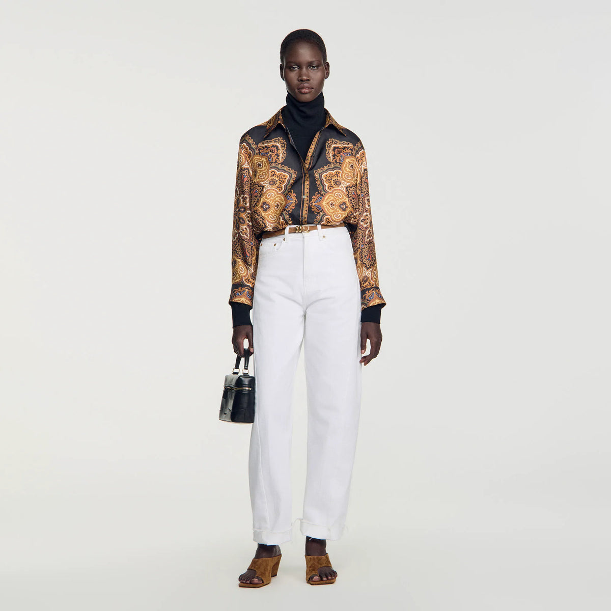 Black / Ocher